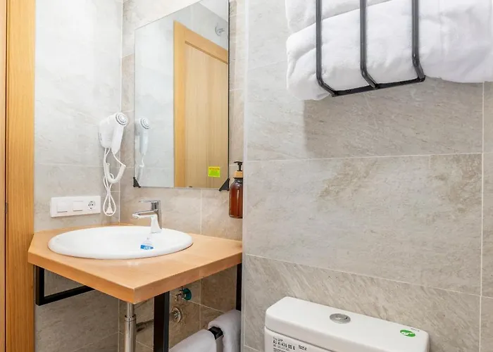 Hotel Hostal-spa Mare Nostrum 2*